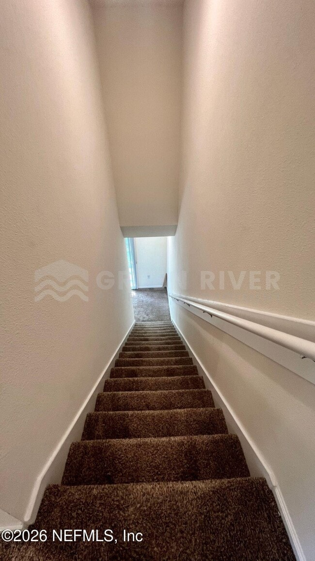 Building Photo - 294 Aralia Ln