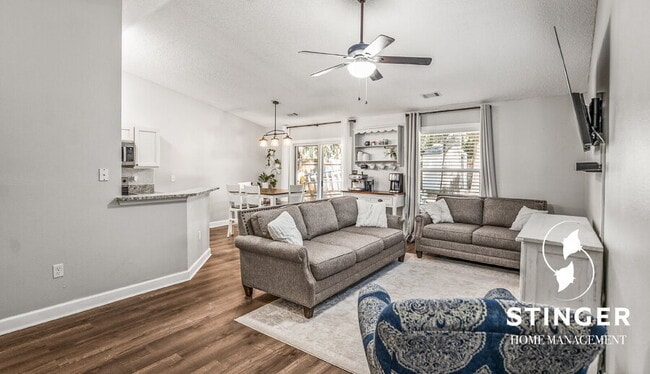 Building Photo - 53 Brindlewood Dr