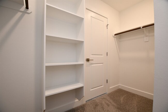 Building Photo - 2209 Via Laura Ln