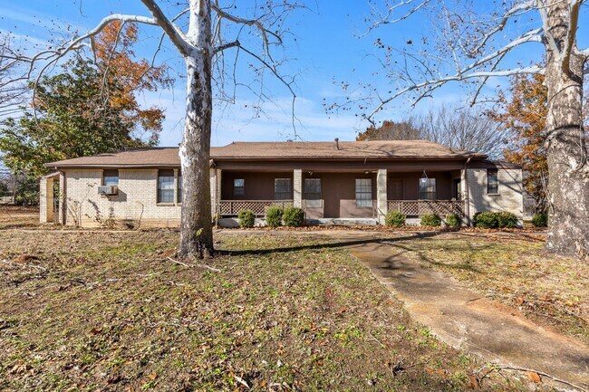 Building Photo - Blissful in Burleson ISD