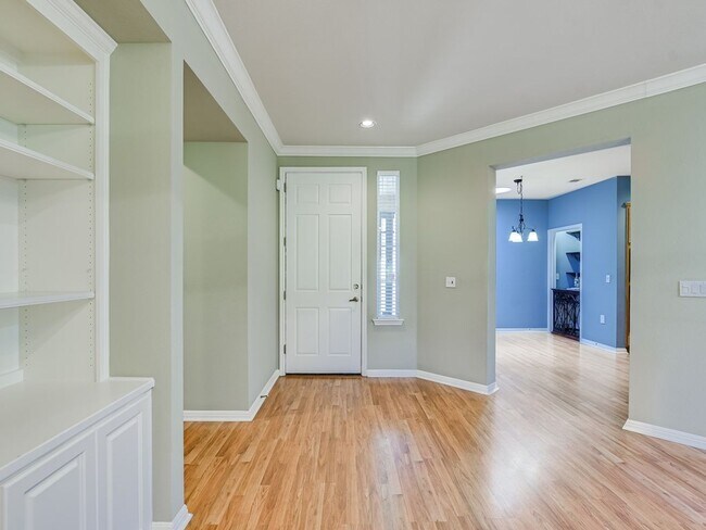 Building Photo - 138 Dewberry Dr