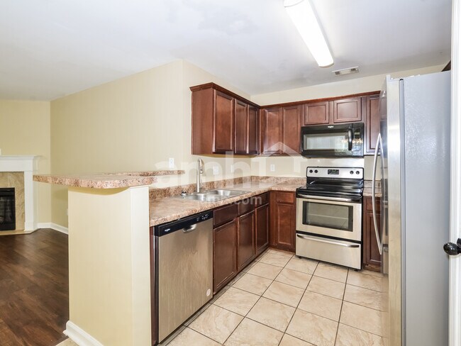 Building Photo - 10249 Sterling Ridge Dr