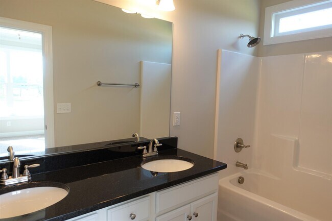 Building Photo - 202 Turkey Trot Rd