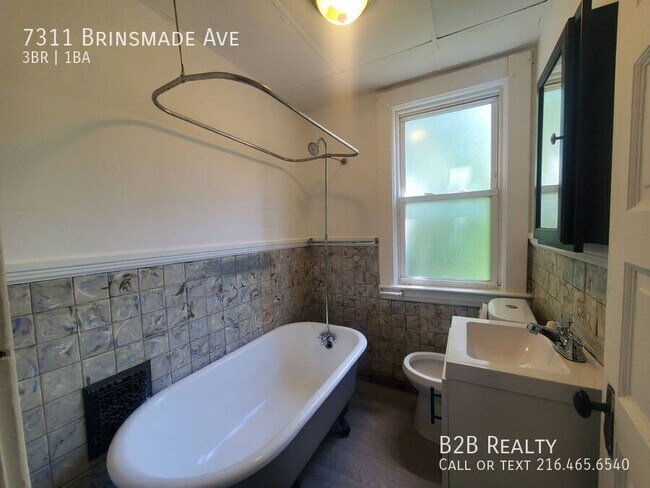Building Photo - 7311 Brinsmade Ave