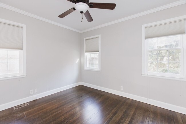 Building Photo - Chic Buckhead Condo with Courtyard Views &...