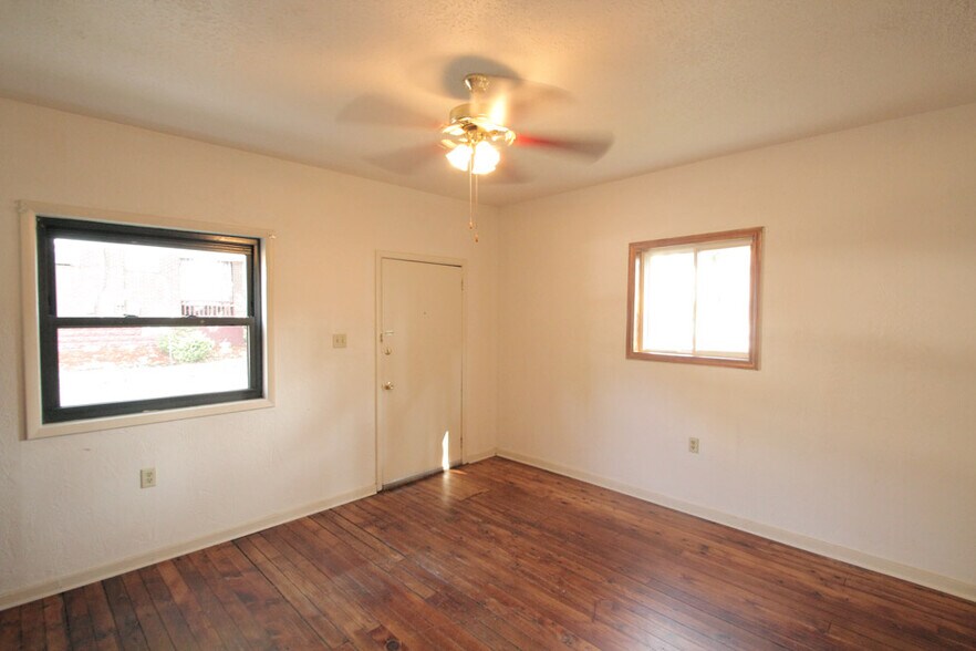 Building Photo - 720 West St