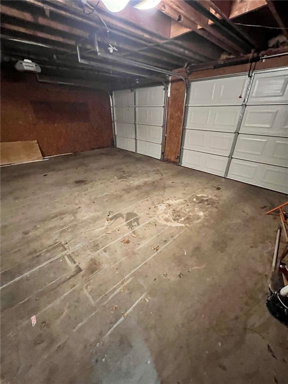 Building Photo - 1961 Pine Dr SW