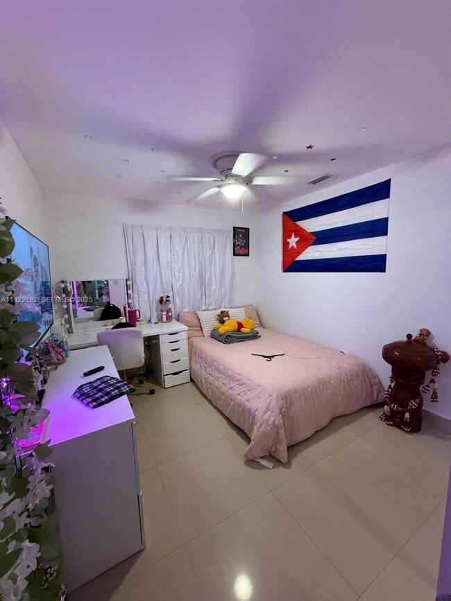 Building Photo - 17652 NW 76th Ct