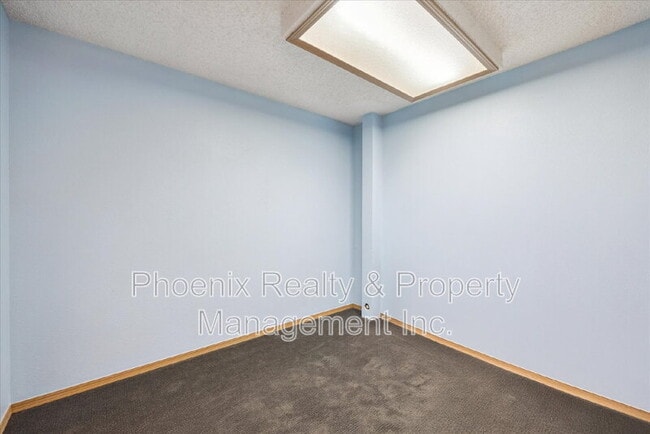 Building Photo - 2249 Emery St