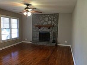 Building Photo - PRE-LEASE AUG 2026! Charming 2 Bed Cottage...