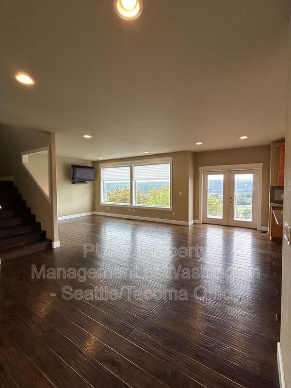 Building Photo - 16801 140th Ave E