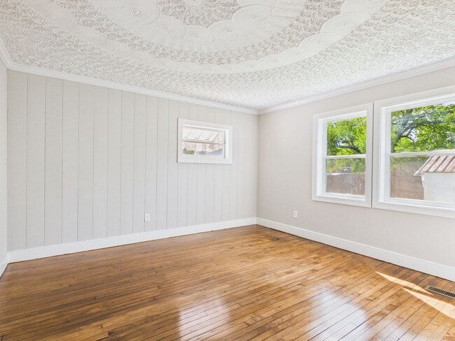 Building Photo - 3600 Pilots Ln