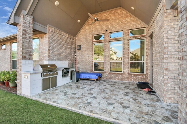 Building Photo - 16906 Dalgety Ct