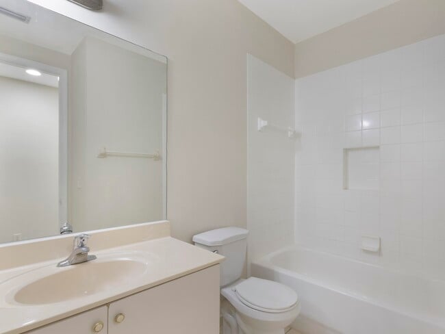 Building Photo - 4282 Berkshire Wharf Dr