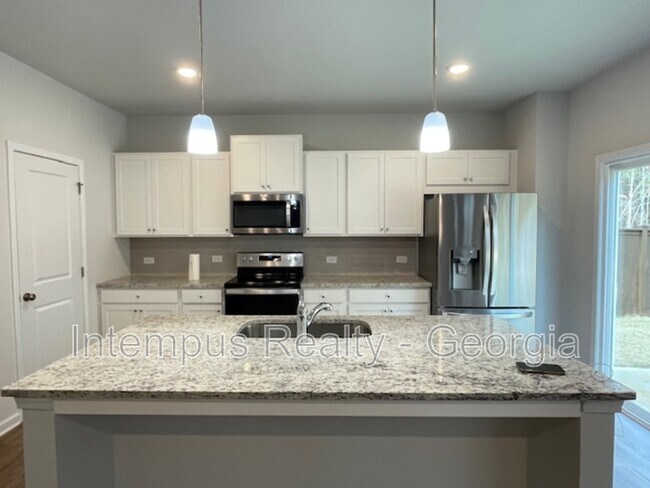 Building Photo - 693 Summerwood Ln