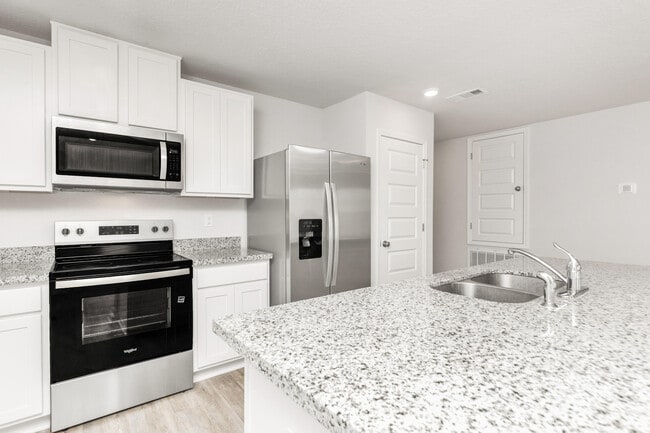 Building Photo - 3418 Phoenix Ct