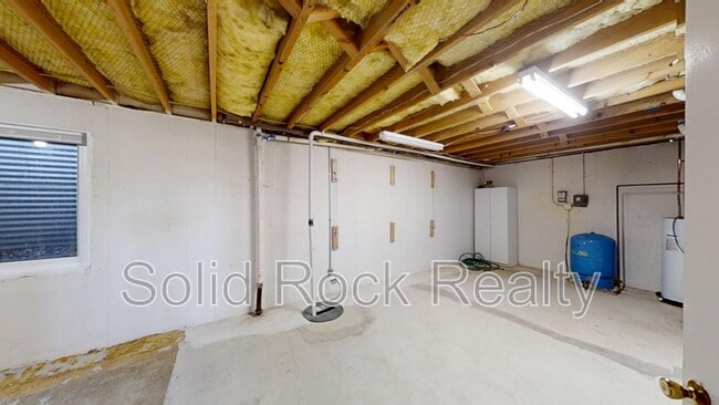 Building Photo - 18825 Spring Valley Rd