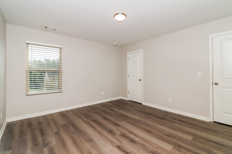 Building Photo - 167 Aberdeen Way