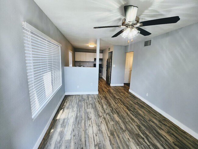 Building Photo - 1309 W Taylor St