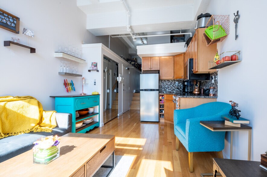 Building Photo - 12 Stoneholm St