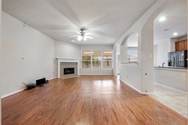 Building Photo - 13907 Normandy Ct