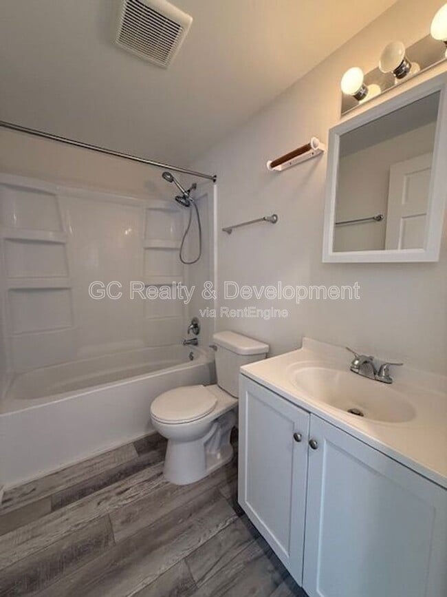 Building Photo - 284 W Windsor Terrace