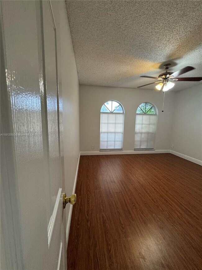 Building Photo - 5136 NW 99th Way