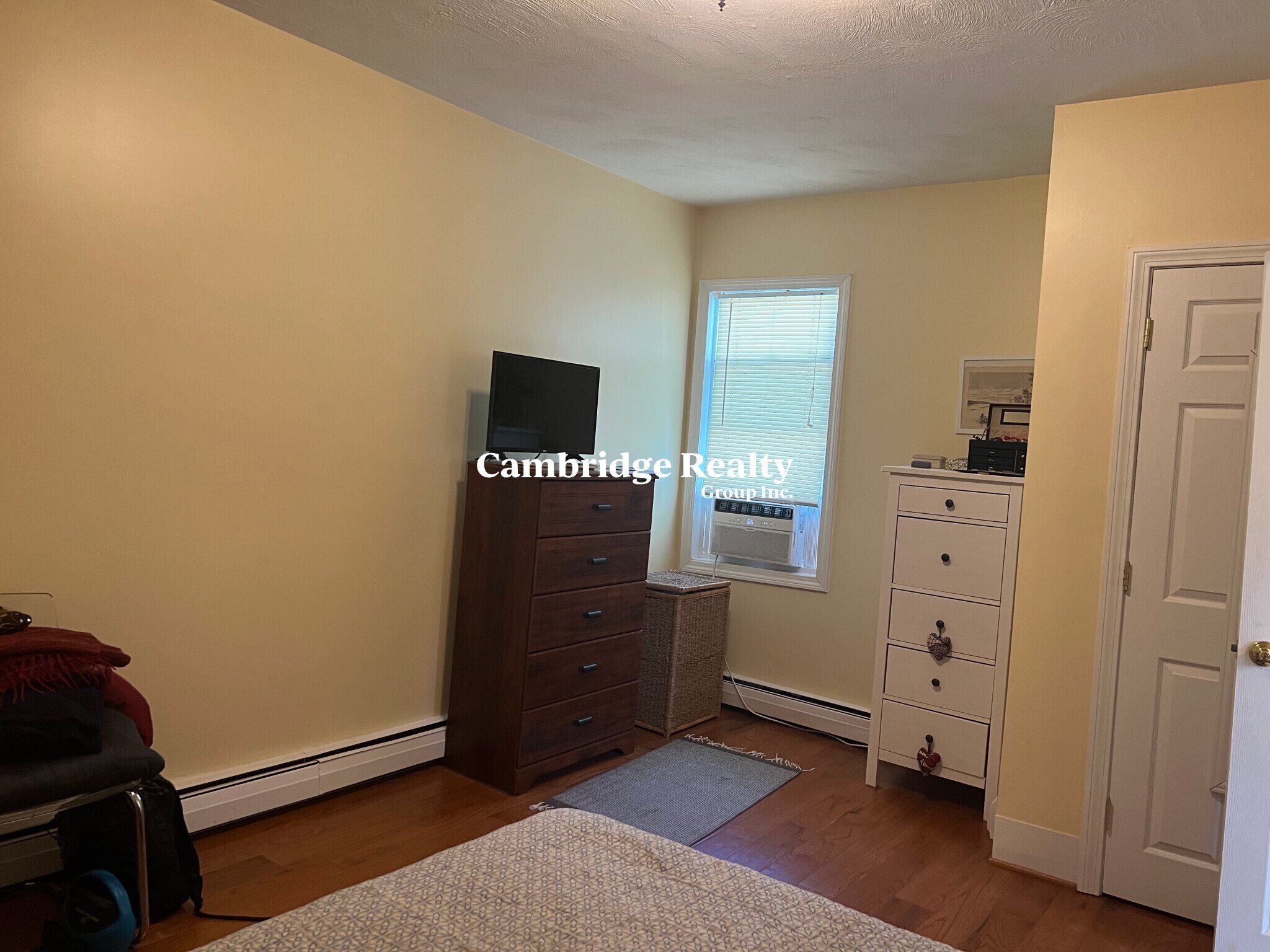 Building Photo - 6 Skehan St