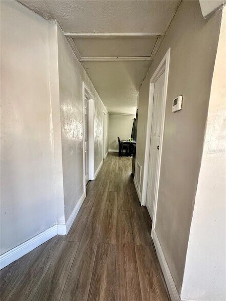 Building Photo - 2003 E Humphrey St