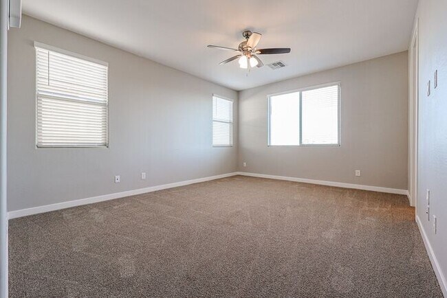 Building Photo - MOVE IN SPECIALS!! Recently Built Home in ...