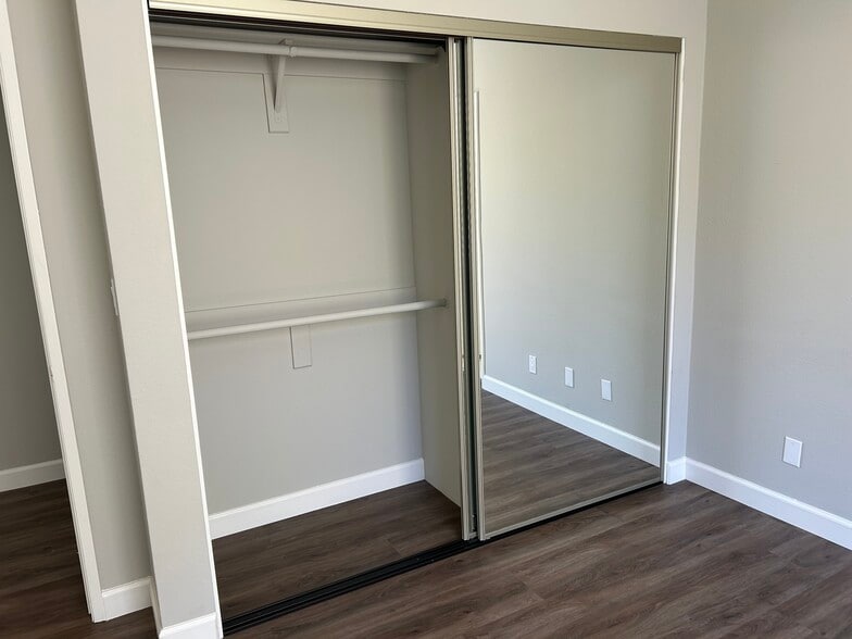 Building Photo - 4435 Coldwater Canyon Ave