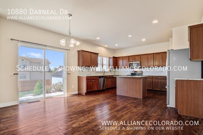 Building Photo - 10880 Darneal Dr