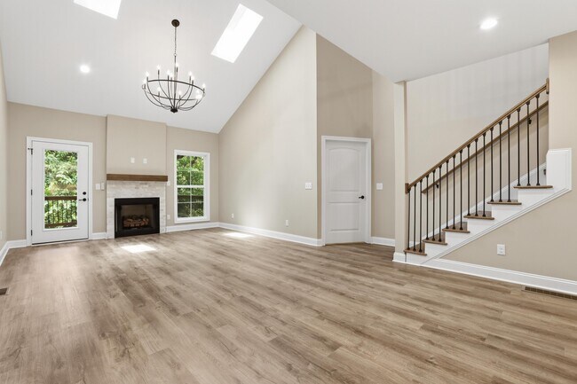 Building Photo - 238 Sugartree Ln