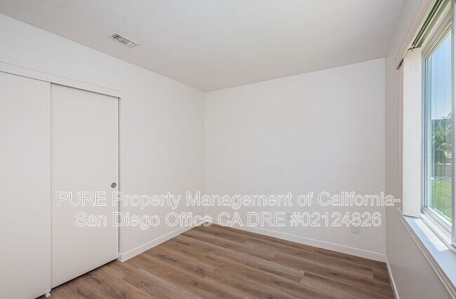 Building Photo - 1431 Brook Rd
