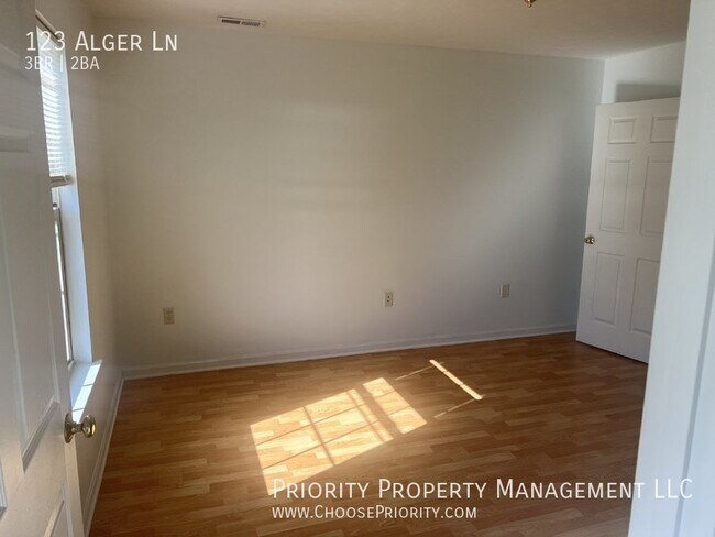 Building Photo - 123 Alger Ln