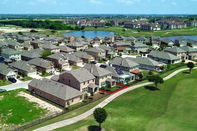 Building Photo - 142 Danish Dr