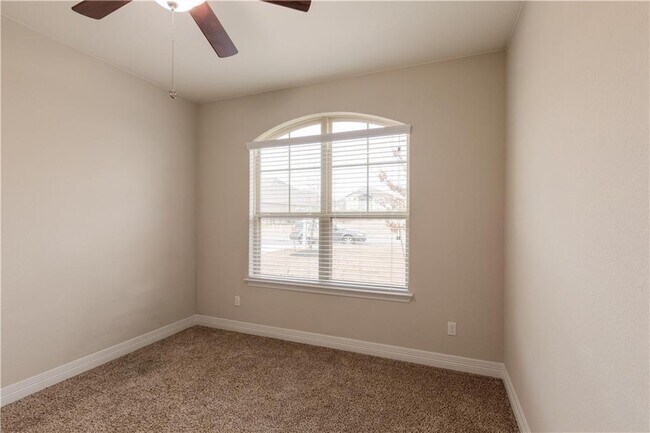 Building Photo - 6224 Lake Teravista Way