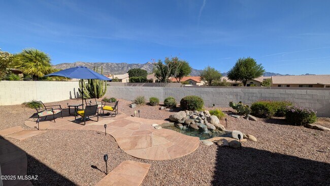 Building Photo - 38325 S Mountain Site Dr