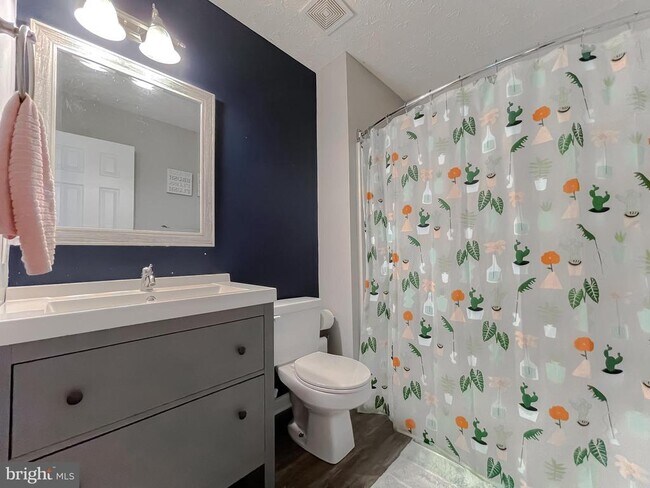 Building Photo - 48221 Keel Dr