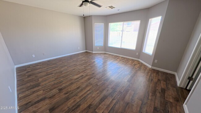 Building Photo - 1744 Maddison Cir