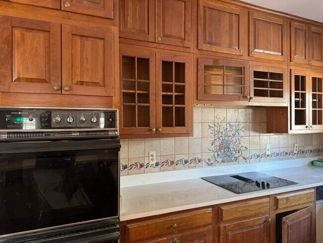 Building Photo - 199 Union St