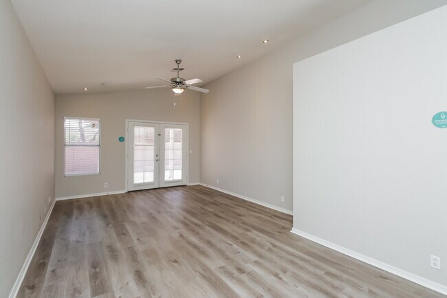 Building Photo - 5123 W Whitten St