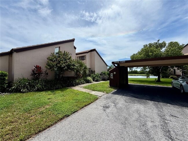 Building Photo - 1320 Pelican Creek Crossing
