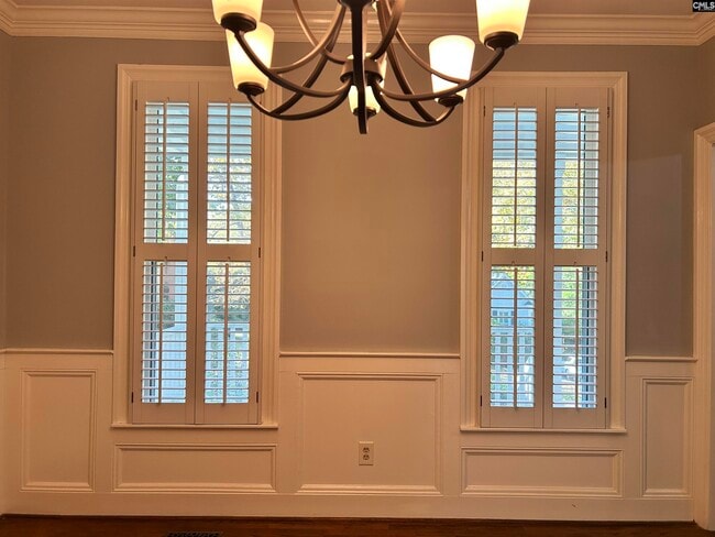 Building Photo - 305 Dean Hall Ln