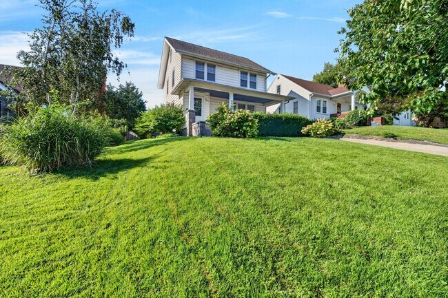 Building Photo - 4417 Poppleton Ave