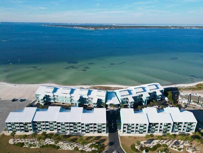 Building Photo - 1390 Fort Pickens Rd