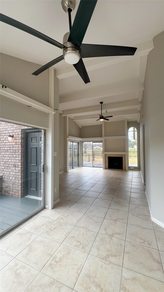 Building Photo - 16130 Seahorse Dr