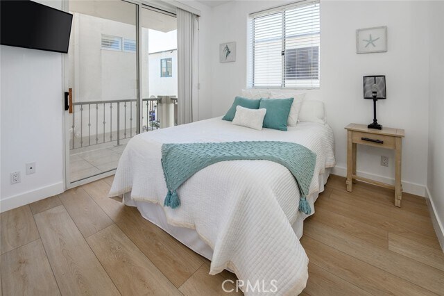 Building Photo - 216 23rd St