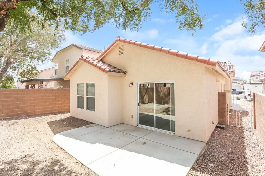 Building Photo - 5036 Ironhorse Ranch Ave