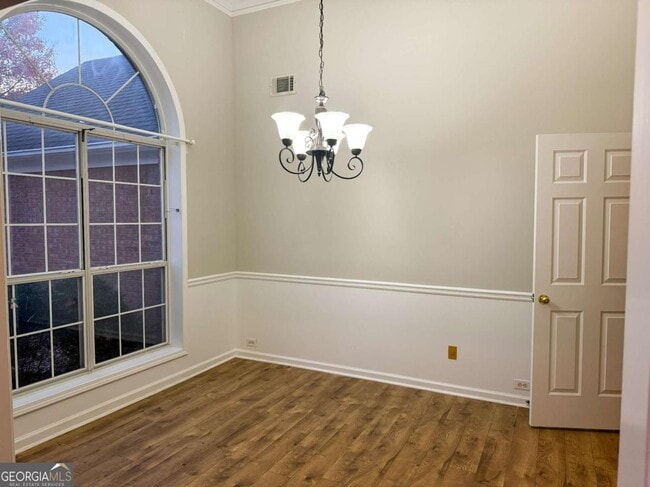 Building Photo - 5555 Grove Place Crossing SW